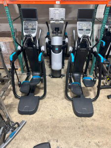 Precor AMT 835 with open stride (Package of 4)